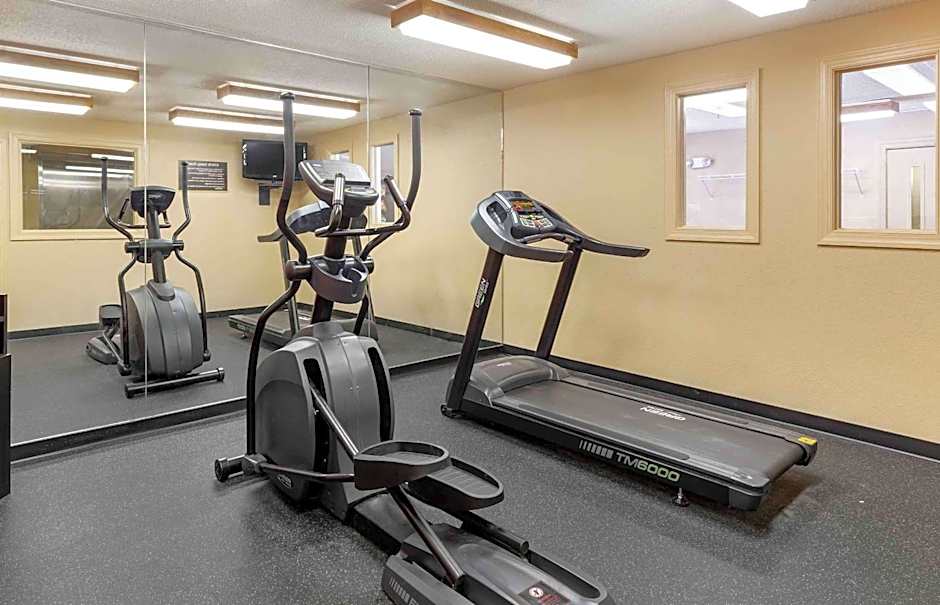 Extended Stay America Select Suites - Raleigh - Cary - Regency Parkway South