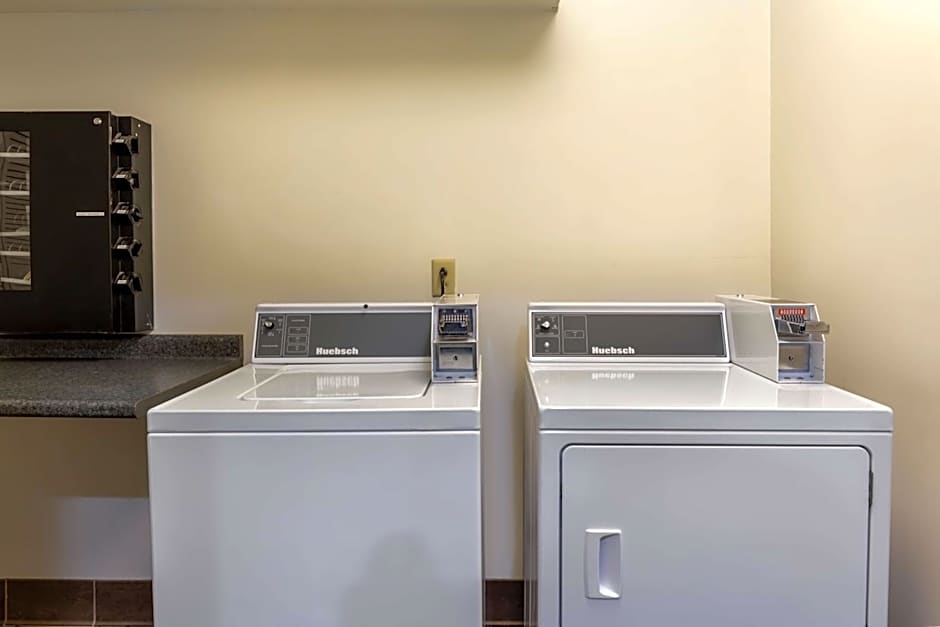 Best Western Plus South Hill Inn