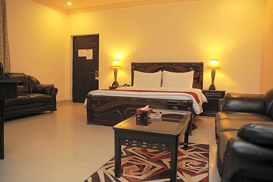 Hotel One Lalazar Multan