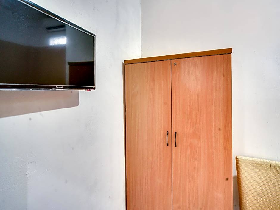 OYO 90024 Botania Homestay & Cafe