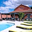 Contact Hotels Les Pierres Dorees