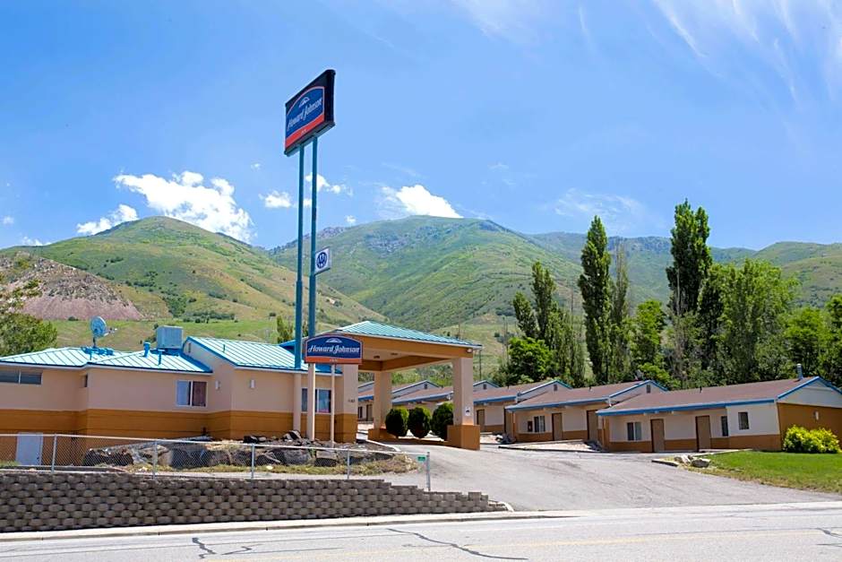 Photo 1 of 12 of Howard Johnson by Wyndham Brigham City