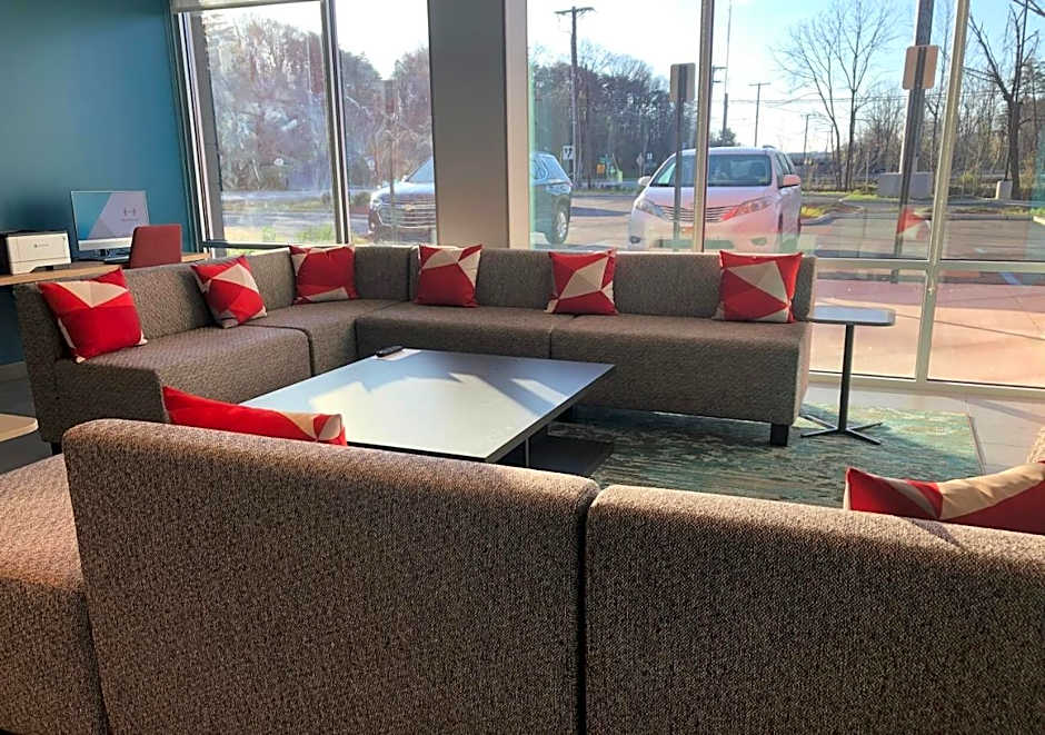 avid hotels - Salem By IHG