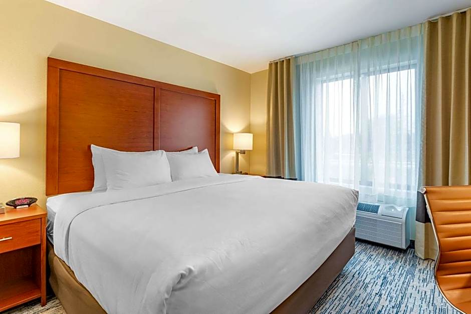 Comfort Inn & Suites