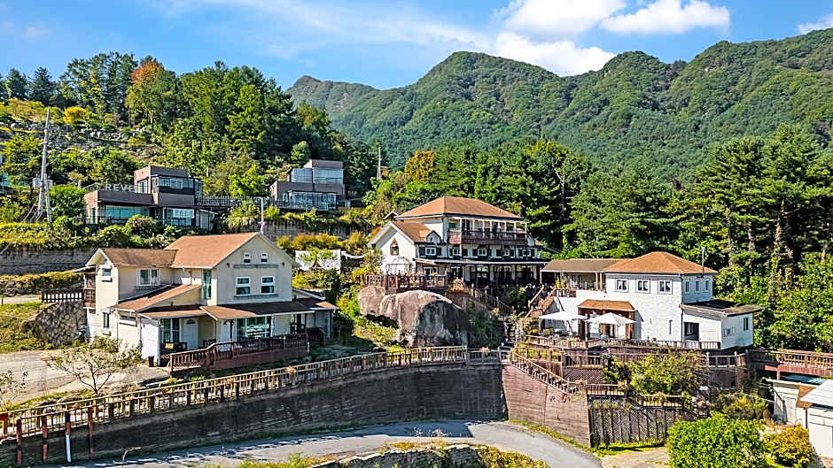 Photo 1 of 50 of Gapyeong Bonita Pension