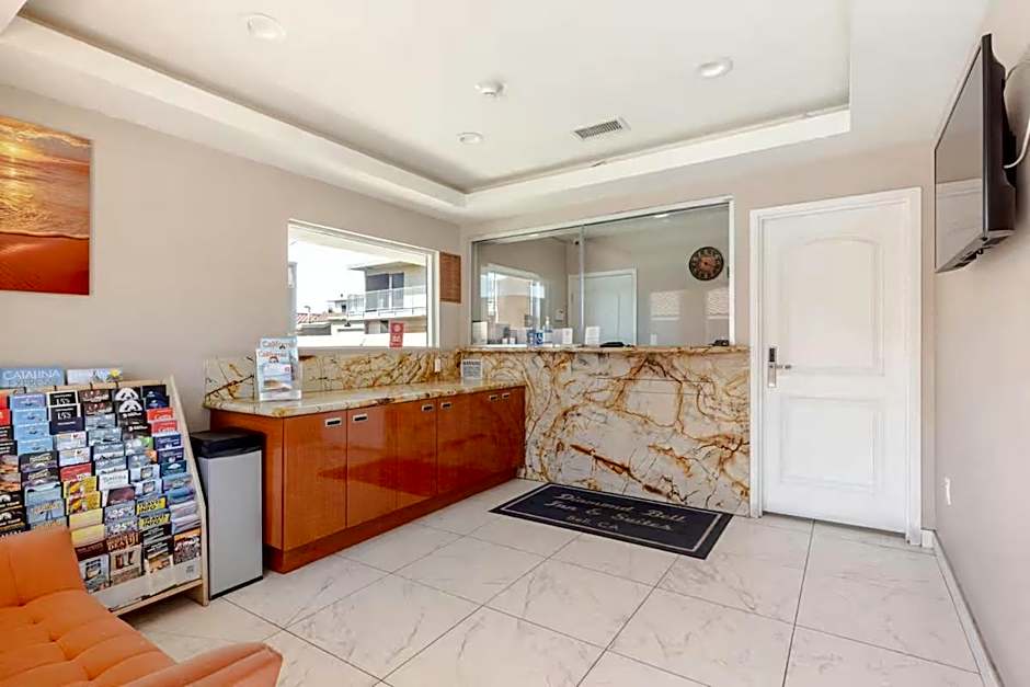 Diamond Bell Inn & Suites