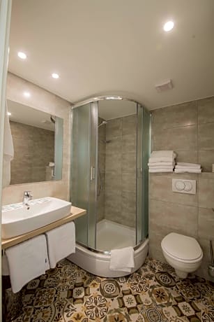 Superior family room with seaside balcony