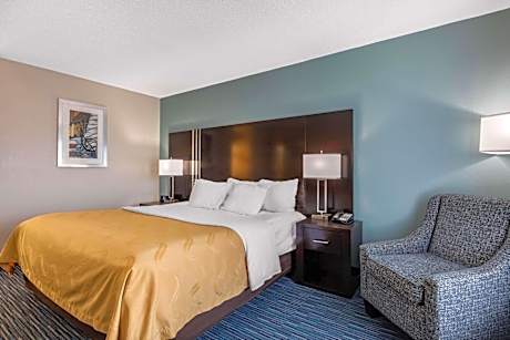 King Room - Accessible/Non-Smoking