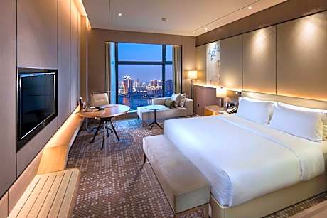 Deluxe King Room with Bay View