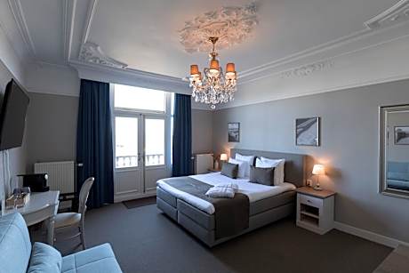 Superior Plus (with stairs)