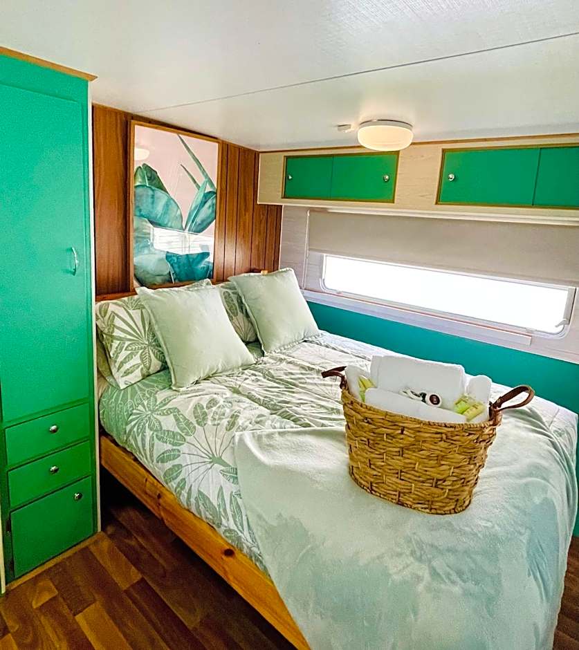 Mornington Peninsula Retro Caravans