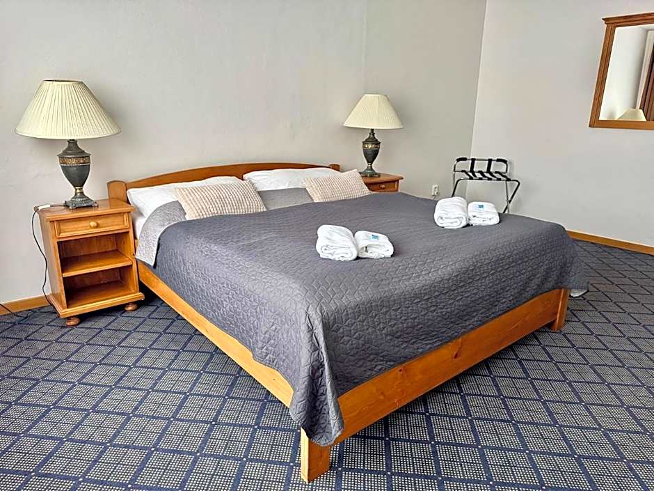 PATRIA HOTEL