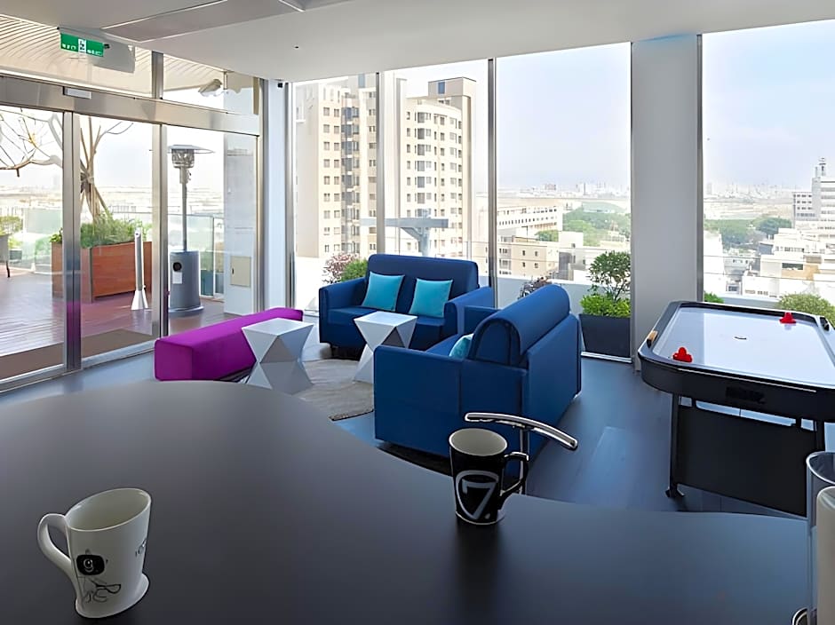 Hotel 7 Taichung