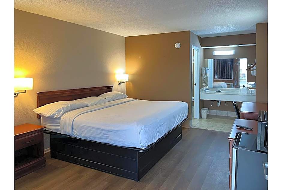 Motel 6 Millington TN