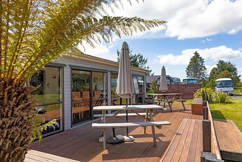 Manowhenua Lodge Hostel