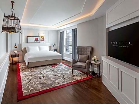 Imperial King Suite with Club Access