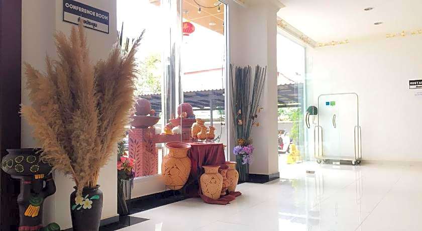 Leelawadee Grand Hotel