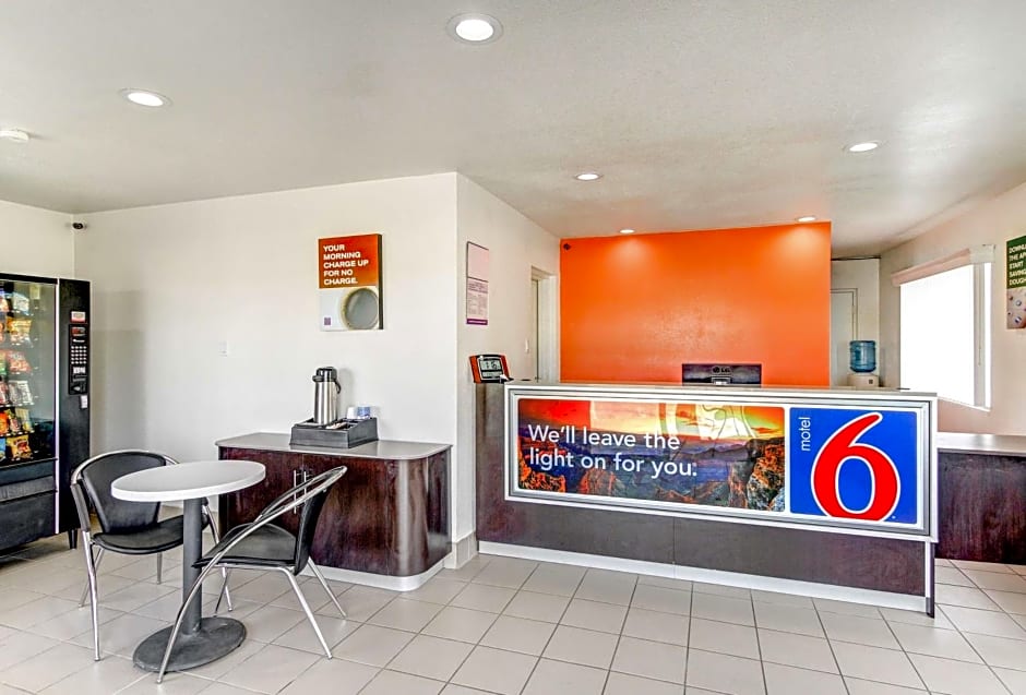 Motel 6 Waco - Lacy Lakeview