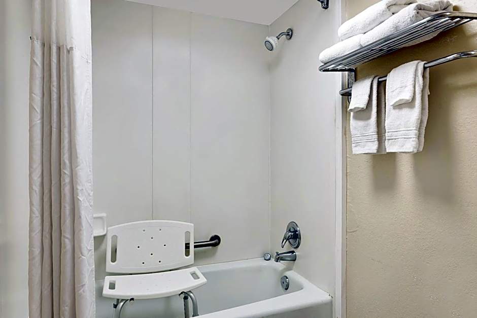 Days Inn by Wyndham Fort Walton Beach