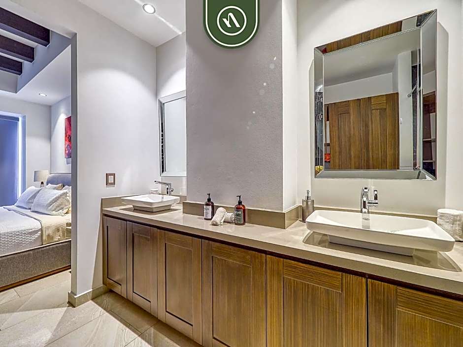 Luxury 2BR Condo in Romatic Zone - Rooftop Pool
