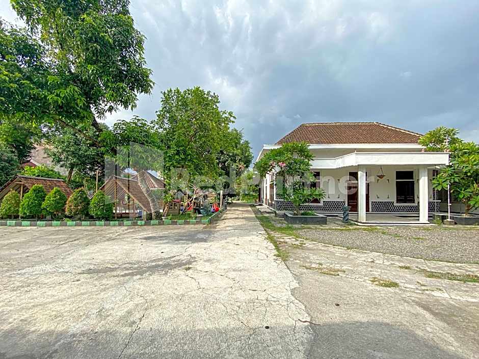 CBG INN RedPartner near Stasiun Solo Balapan