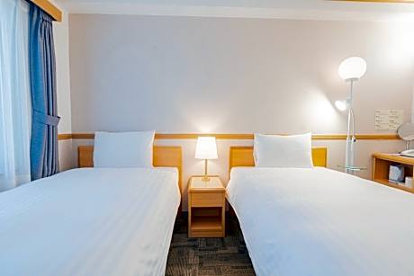 Twin Room with Sea View