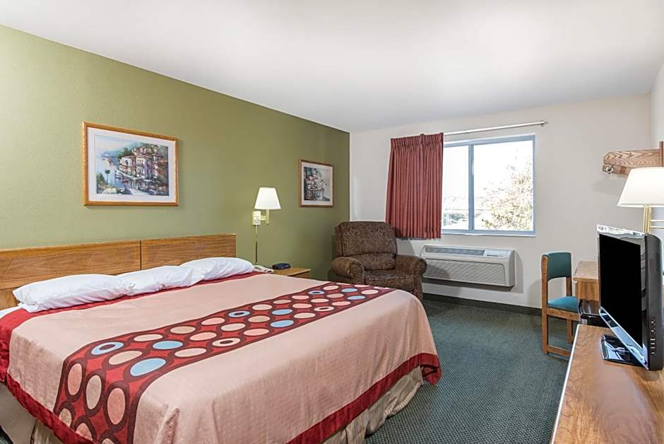 Super 8 by Wyndham West Middlesex/Sharon Area