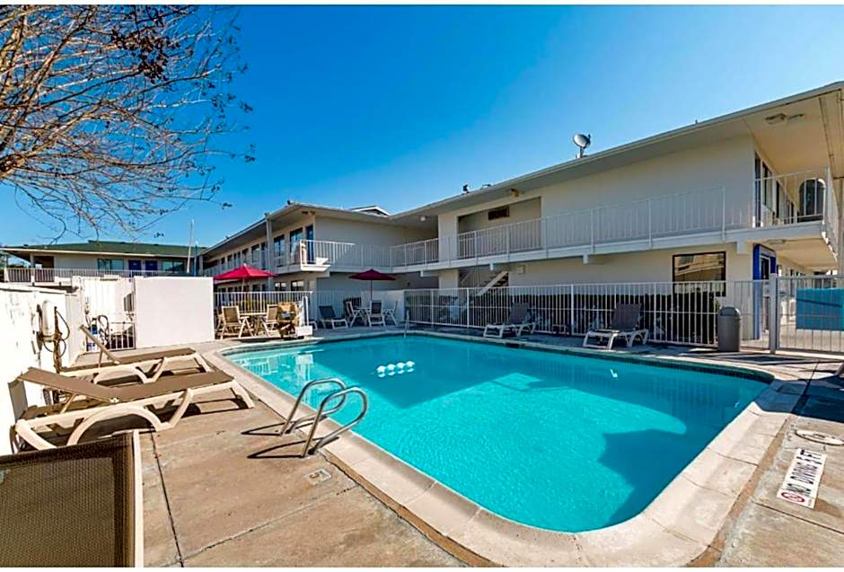 Motel 6-Mcallen, TX