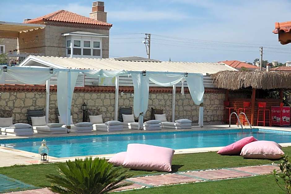 Kemerlihan Deluxe Hotel