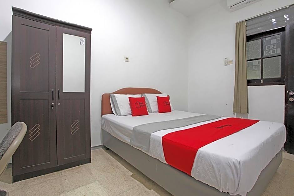 RedDoorz @ Soekarno Hatta 2