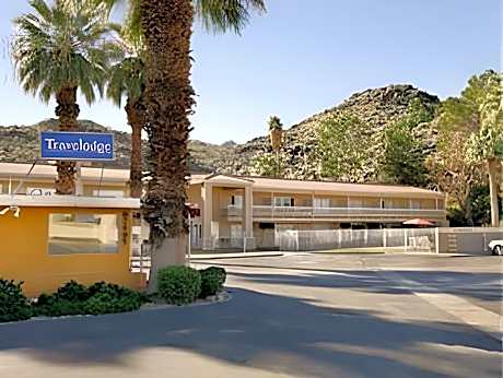 Sol Springs Inn