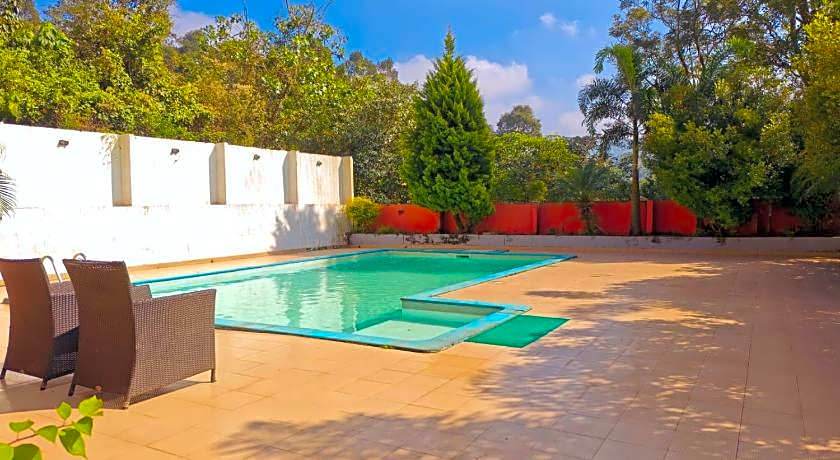 Girassol Service Villa