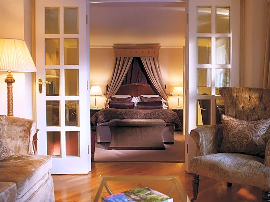 Macdonald Compleat Angler