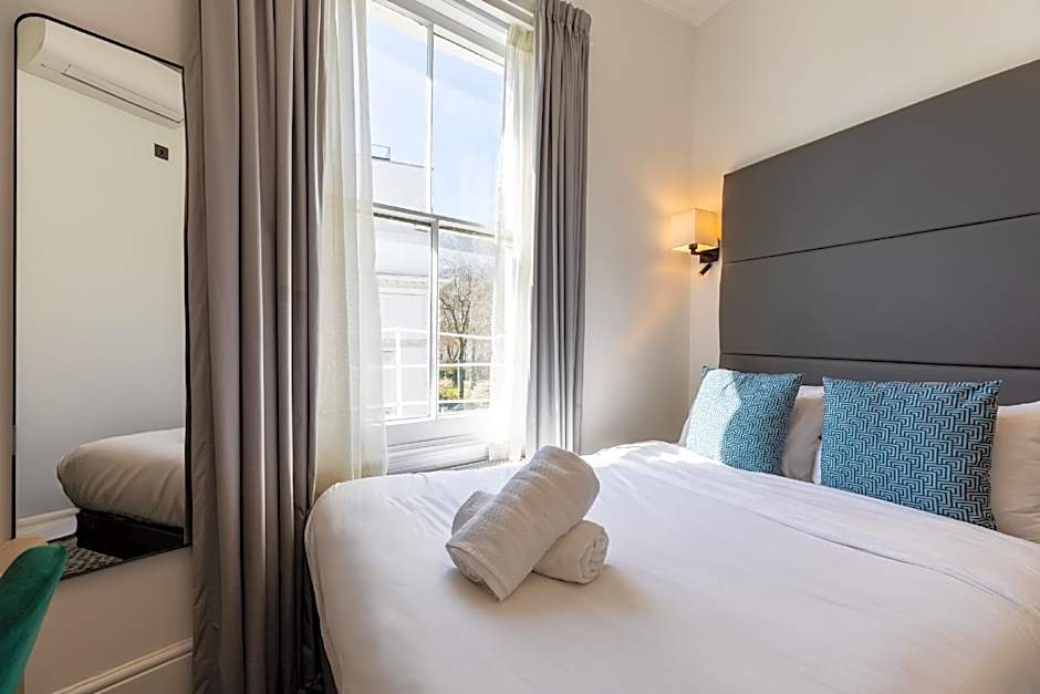 The Chapter Hotels - J Hyde Park