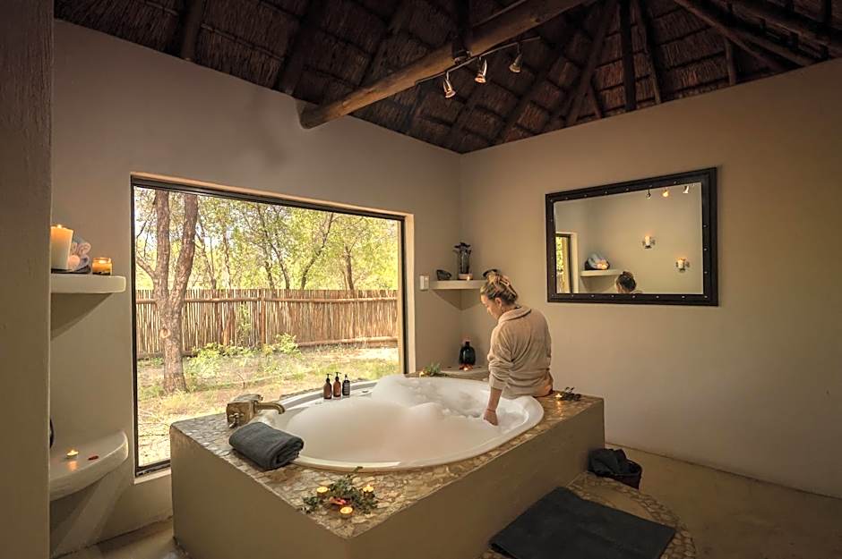Tau Game Lodge