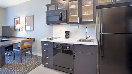 One-Bedroom King Suite