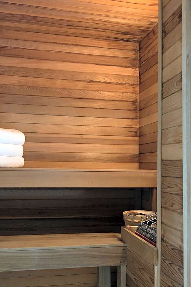 Coachman's Inn, A Four Sisters Inn