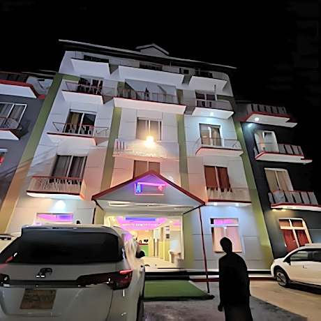 Iconic Hotel & Restaurant Naran