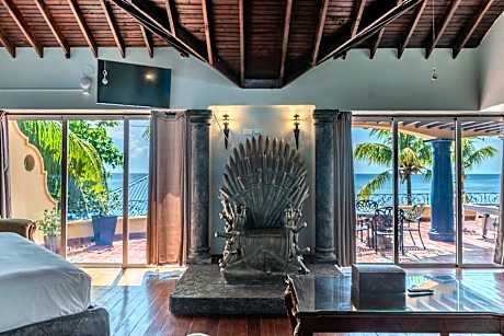 Deluxe Triple Room with Sea View