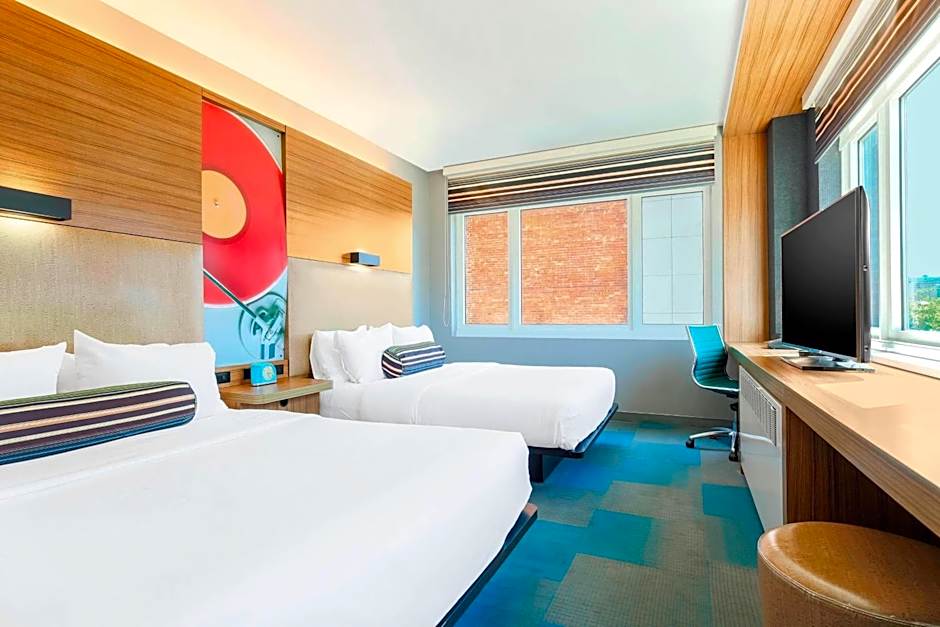 Photo 1 of 26 of Aloft Harlem