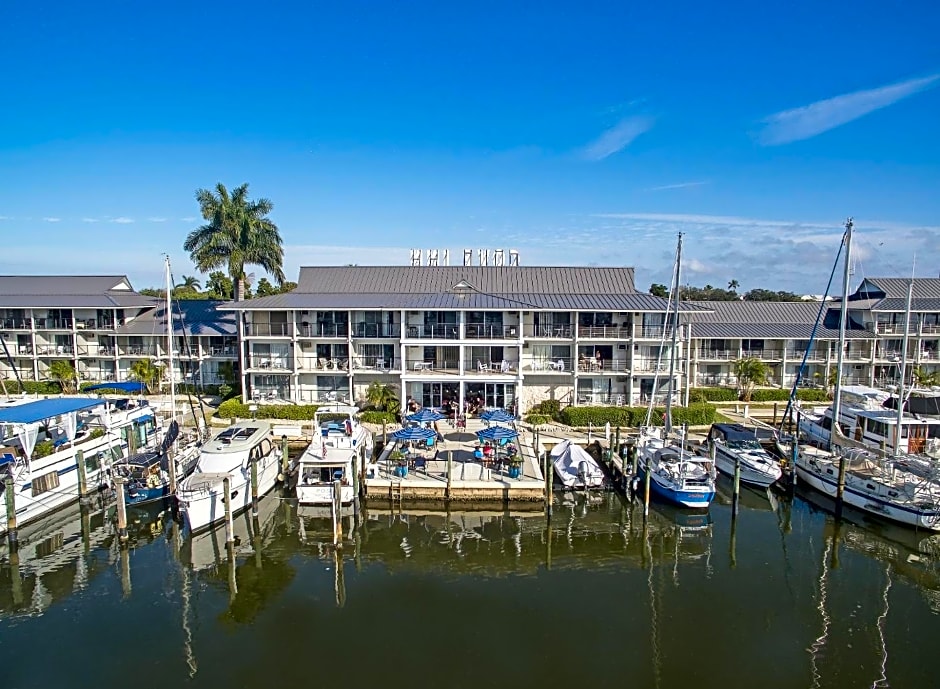 Cove Inn on Naples Bay