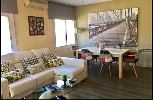 Habitación a 15 minutos de Barcelona