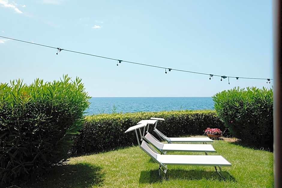 Beach Hotel Terracotta