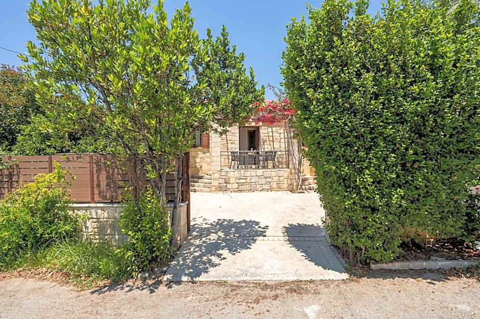 Spilia Village Hotel & Villas
