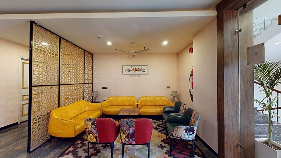 Evora – New Delhi, NY