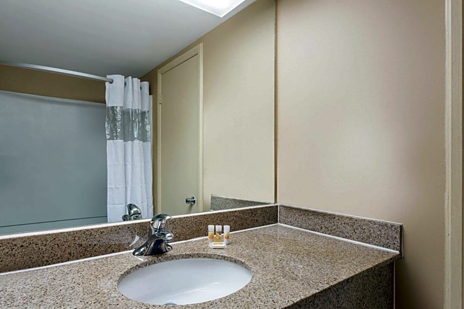 Days Inn by Wyndham Dumfries Quantico