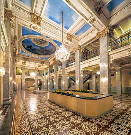 Hotel Bentley