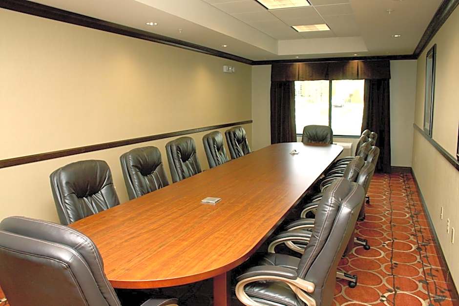 Holiday Inn Express & Suites La Vale/Cumberland By IHG