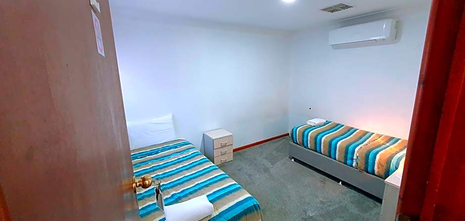 Goldrush Motel Young CBD