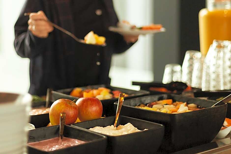 Holiday Inn - the niu, Tab Dusseldorf Main Station By IHG